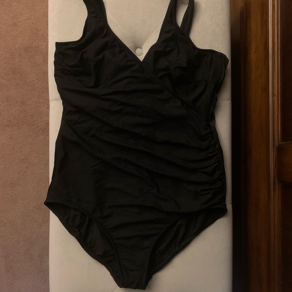 Miraclesuit swimsuit (size 18DD)